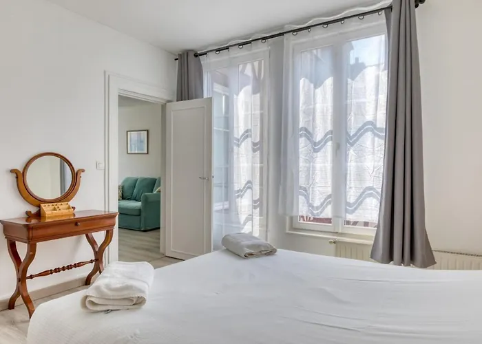 Camille Joli Centre Апартаменты