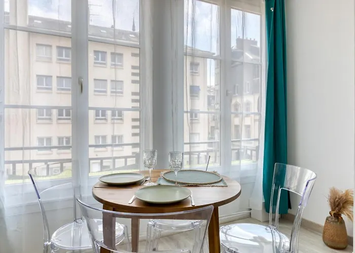 Camille Joli Centre * Руан